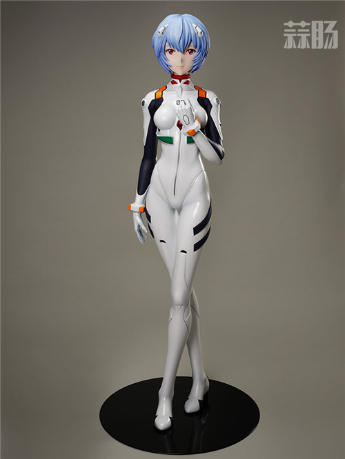 只要微笑就好了 F:NEX推出《EVA》绫波丽真人比例雕像