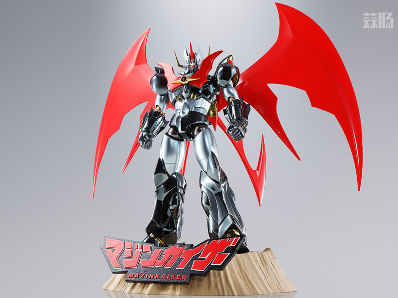 万代推出超合金魂GX-75SP魔神凯撒 20周年纪念版