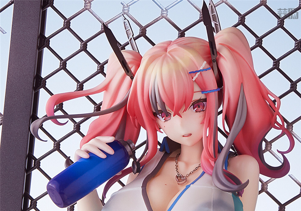 MIMEYOI推出《碧蓝航线》布莱默顿 炙热的网球练习 1/7手办