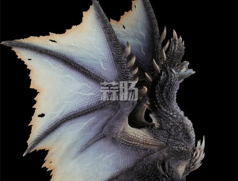 卡普空推出CFB Creator's Model 煌黑龙 雕像