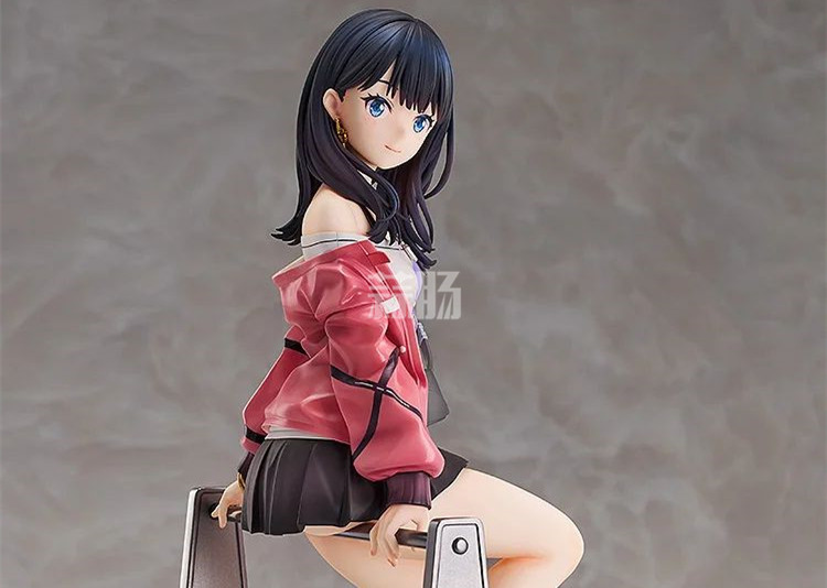良笑塑美推出《碧蓝航线》多宝六花 晴空的车站Ver.1/7手办