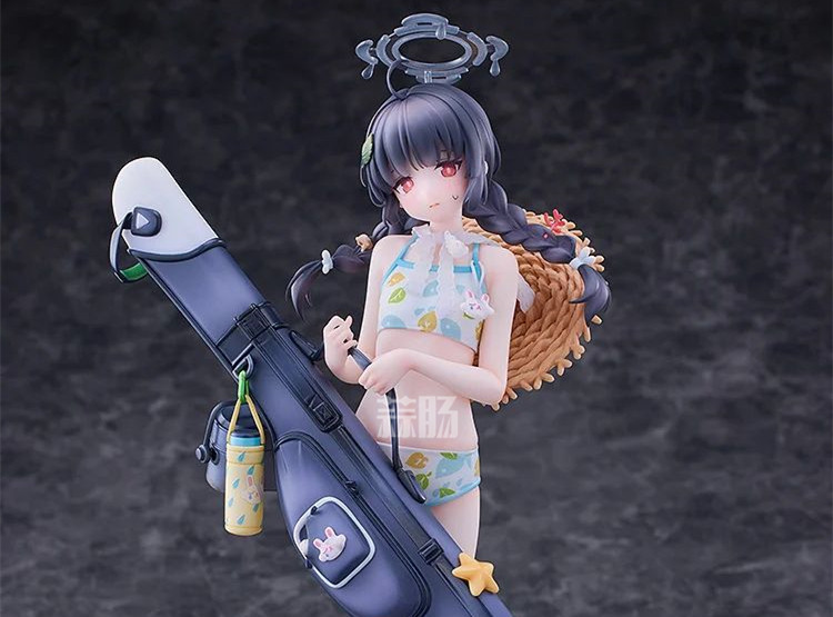 晴时雨推出《碧蓝档案》霞泽美游（泳装）1/7手办