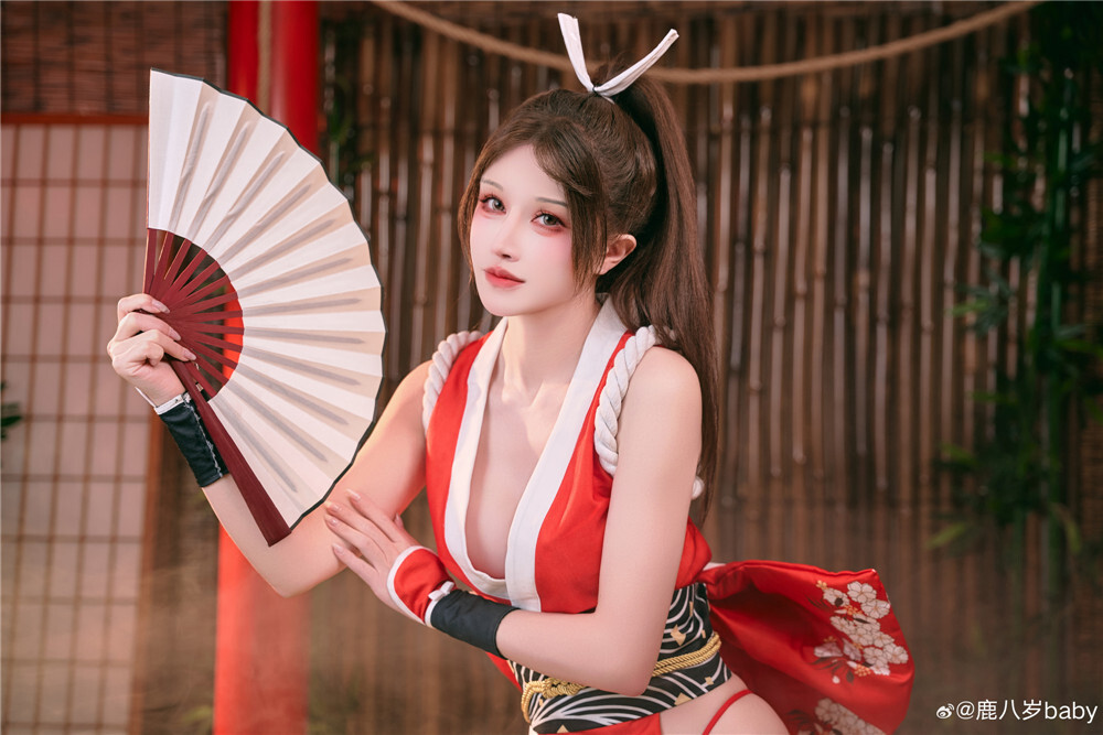 《拳皇》不知火舞Cosplay WB：鹿八岁baby